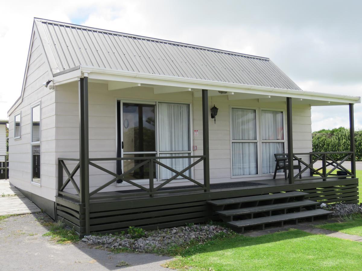 Opunake Motel And Backpackers Lodge Exterior foto