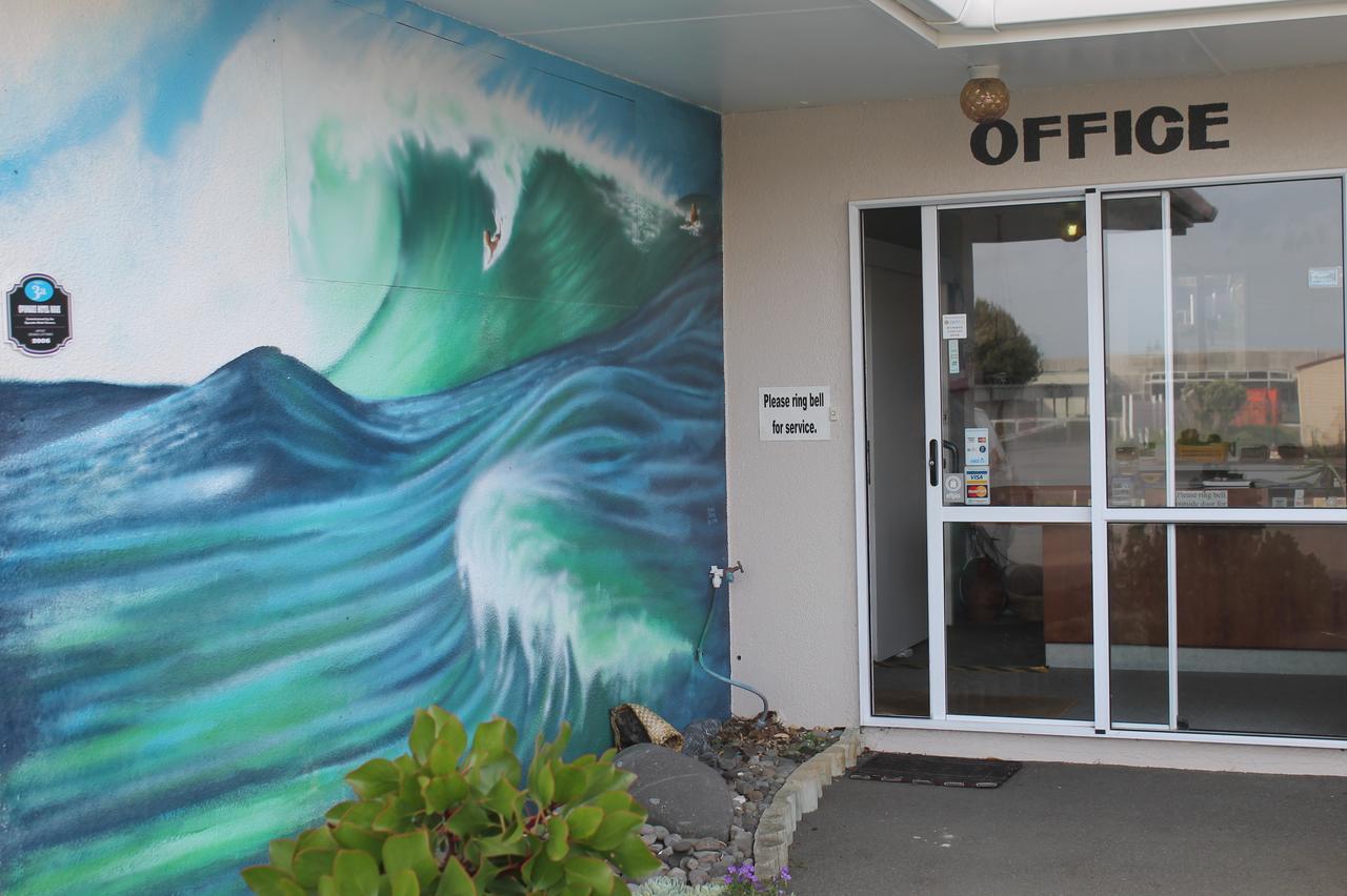 Opunake Motel And Backpackers Lodge Exterior foto